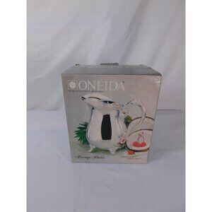 SALE Oneida Silver Plated Beverage Pitcher Footed Elegant Serveware Made in Amer